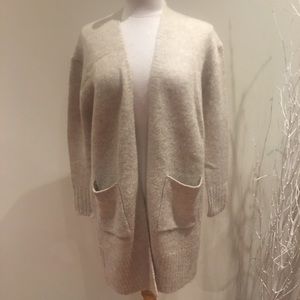 Aritzia Talula women’s cardigan sweater size XS